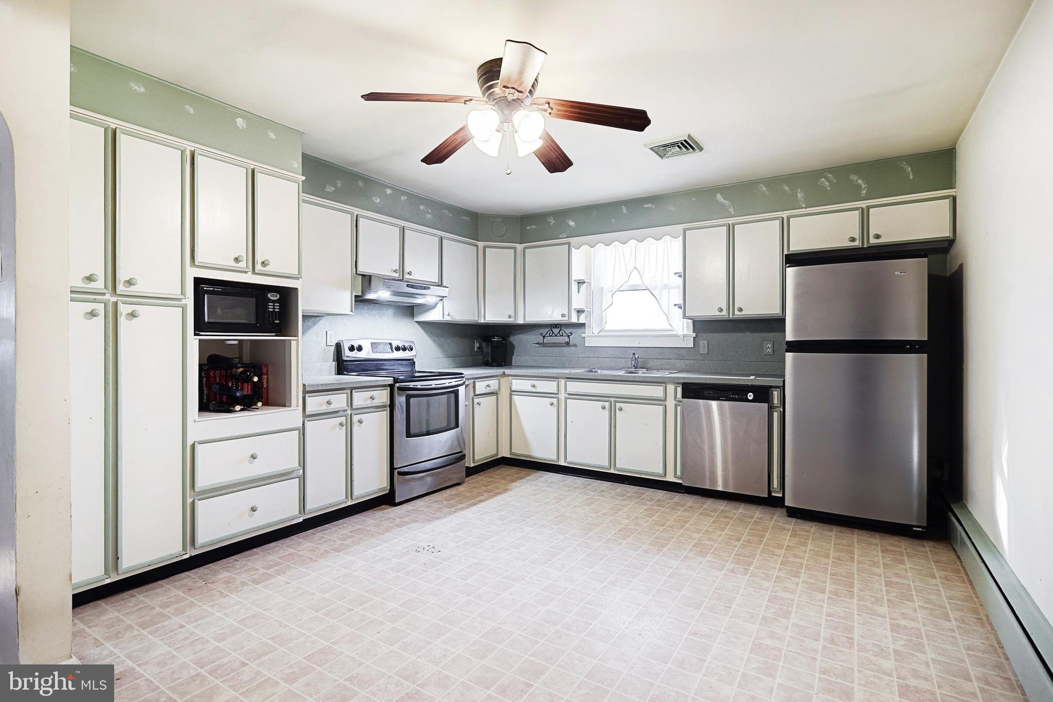 1309 Bryansville Road Delta, PA 17314 - Photo 8 of 36 Kitchen