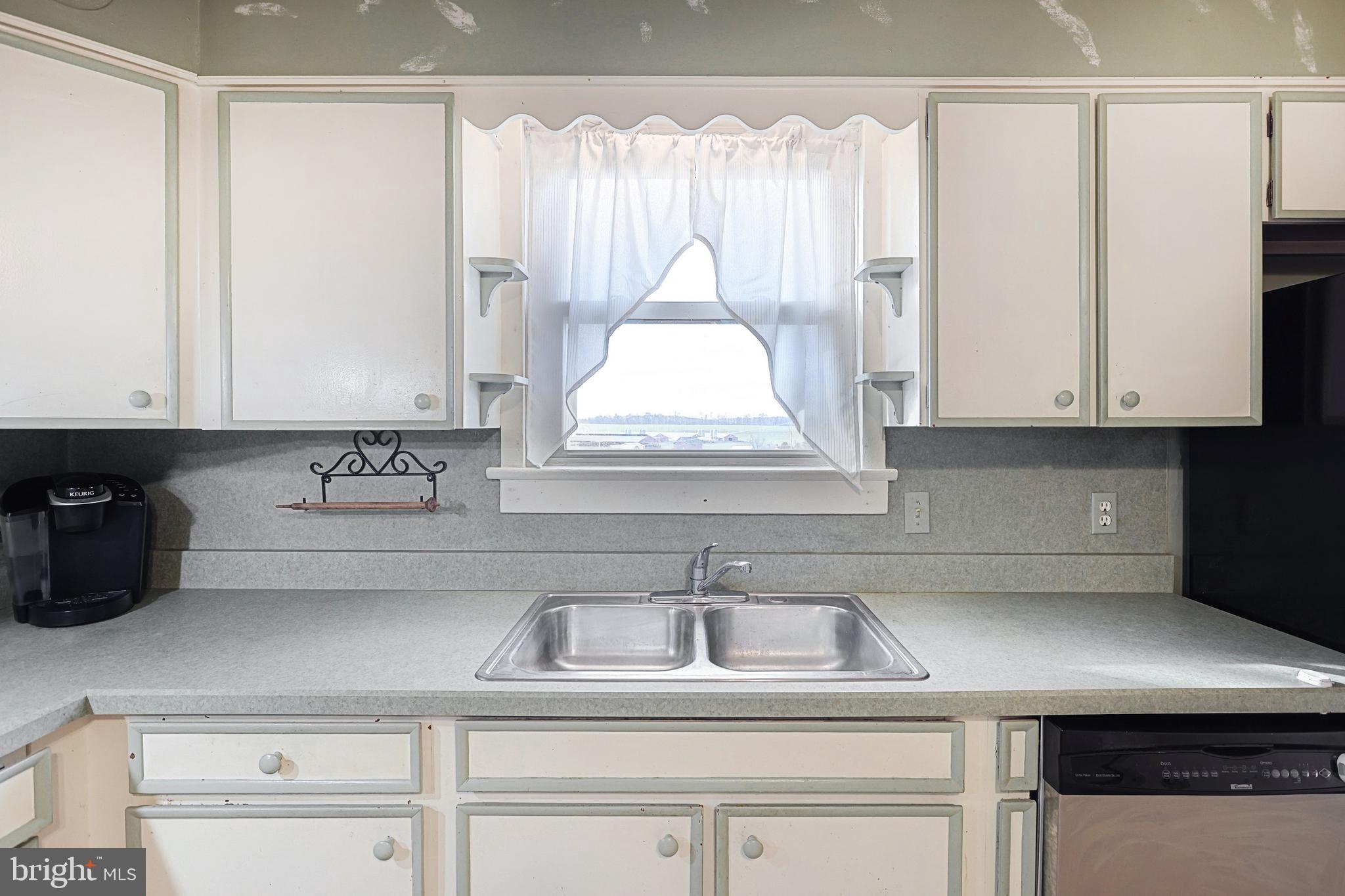 1309 Bryansville Road Delta, PA 17314 - Photo 10 of 36 Kitchen