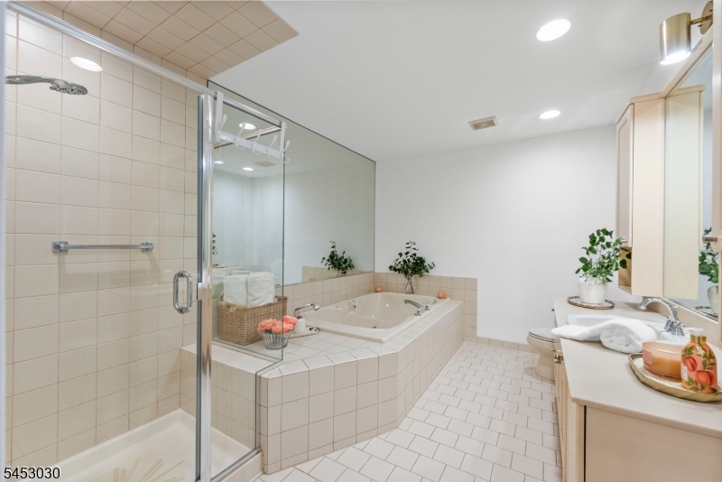 239 Westervelt Lane Mahwah, NJ 07430 - Photo 28 of 50 Gallery Image 28