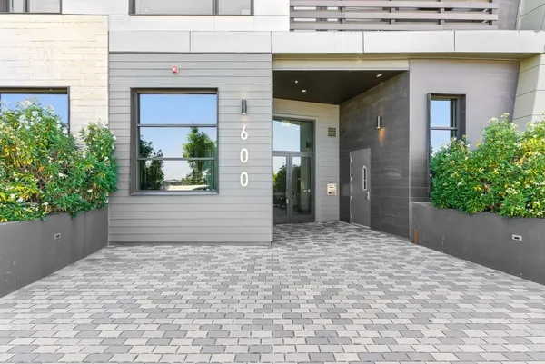 $1,250,000 | 600 El Camino Real, Unit 309, Belmont, CA 94002