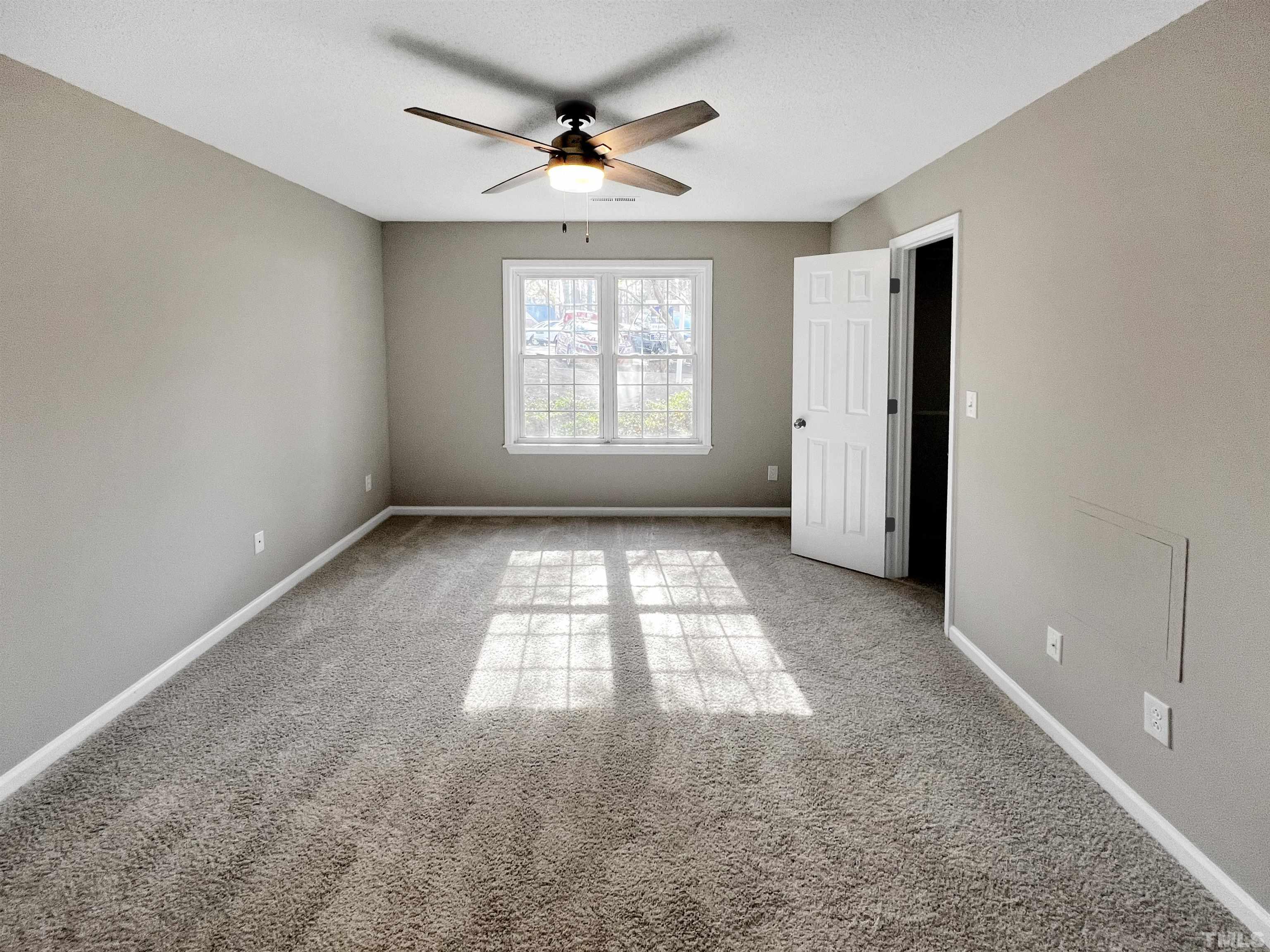 5521 Fieldcross Court Raleigh, NC 27610 - Photo 14 of 18 Gallery Image 14