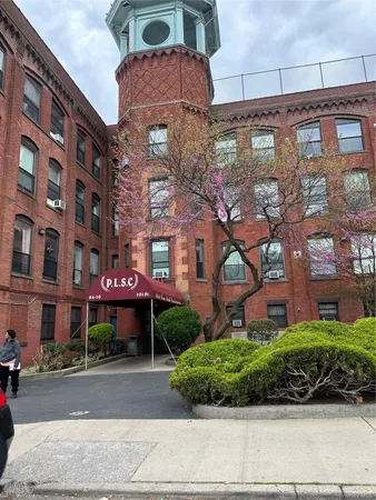 $450,000 | 84-10 101st Street | Richmond Hill