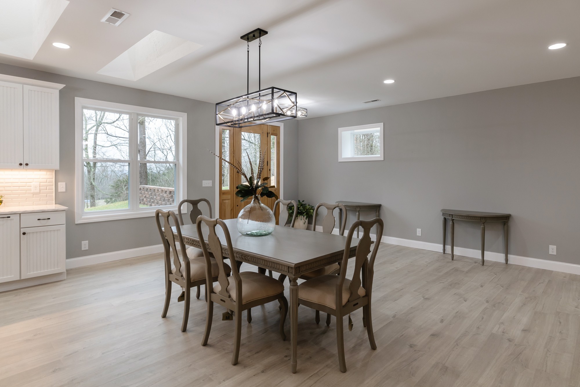 713 Still Pond Road Columbia, TN 38401 - Photo 4 of 41 Gallery Image 4