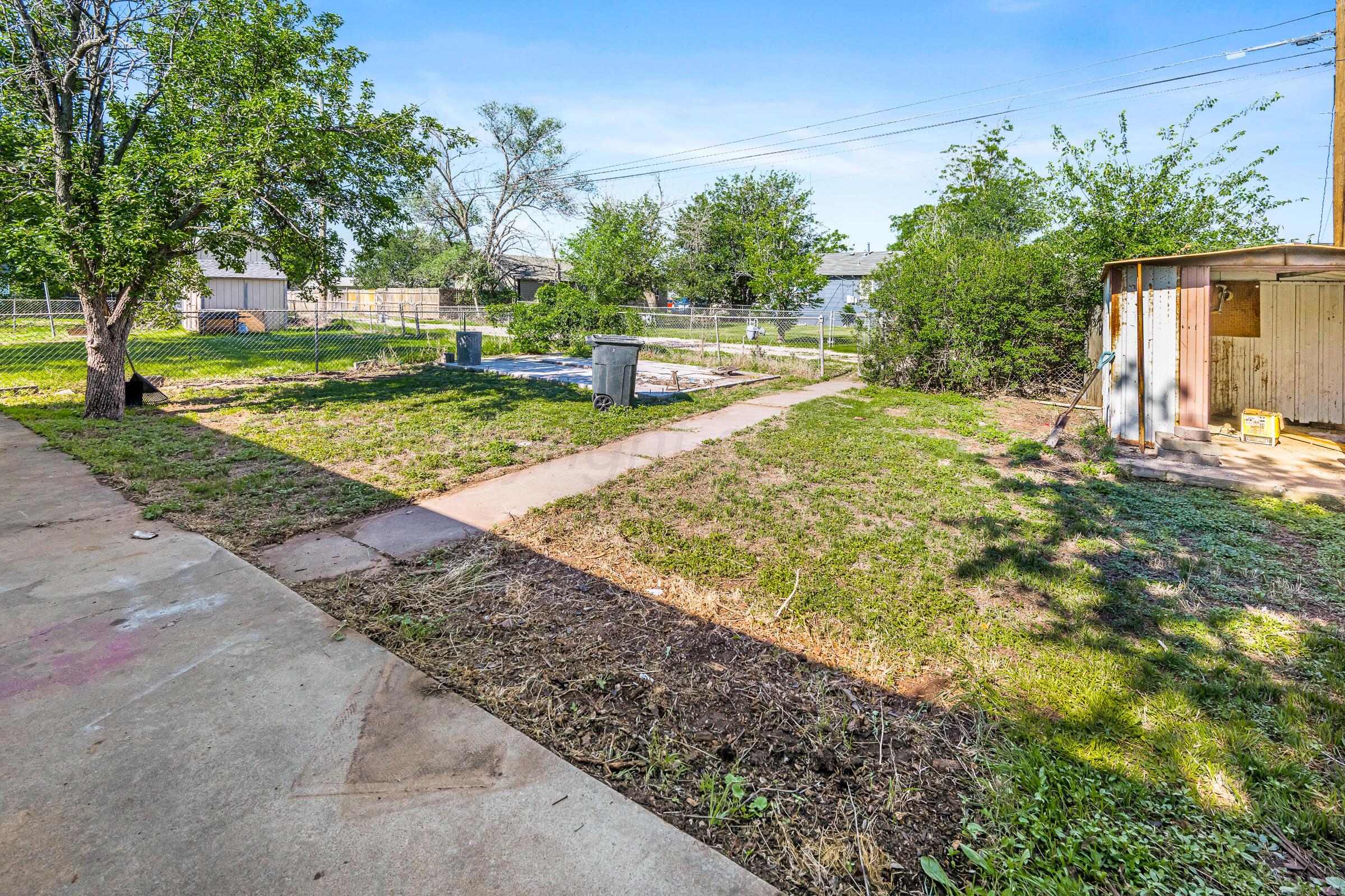 4606 South Hayden Street Amarillo, TX 79110 - Photo 18 of 19 Back Yard
