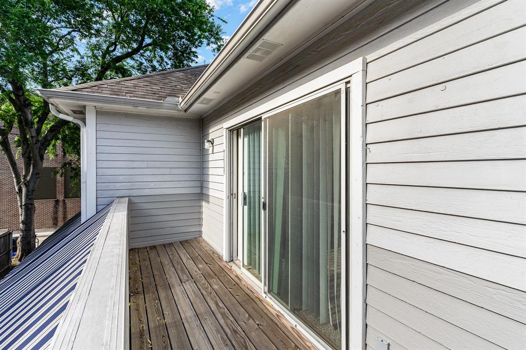 3329 Rosedale Avenue, Unit 21 University Park, TX 75205 - Photo 19 of 24 View of wooden terrace
