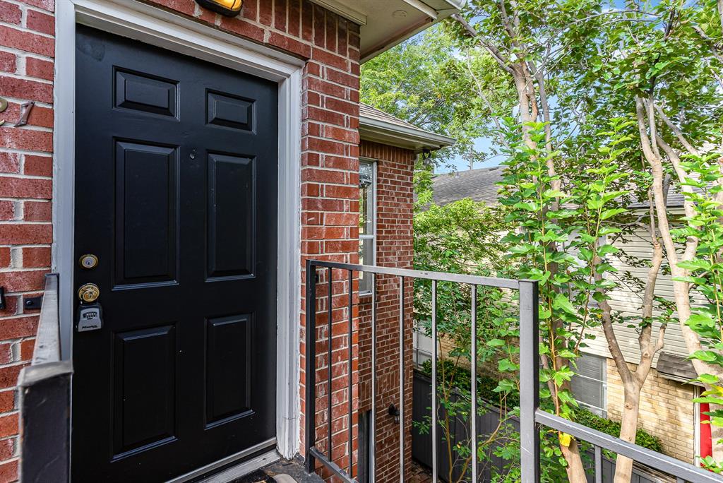 3329 Rosedale Avenue, Unit 21 University Park, TX 75205 - Photo 21 of 24 Property entrance featuring brick siding