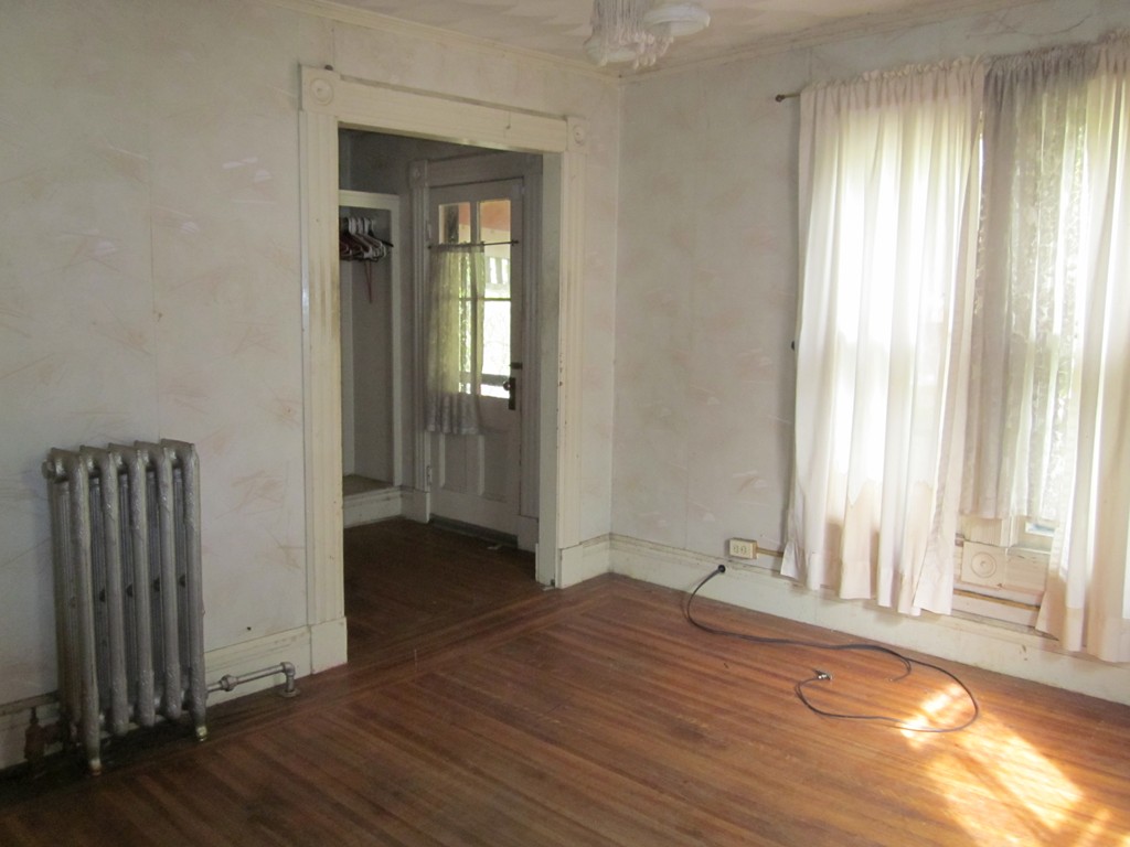 190 Buckingham Street Springfield, MA 01109 - Photo 11 of 16 Gallery Image 11
