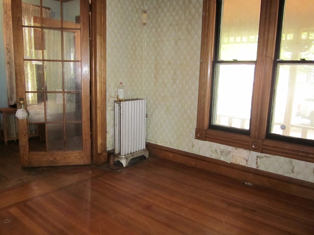 190 Buckingham Street Springfield, MA 01109 - Photo 5 of 16 Gallery Image 5