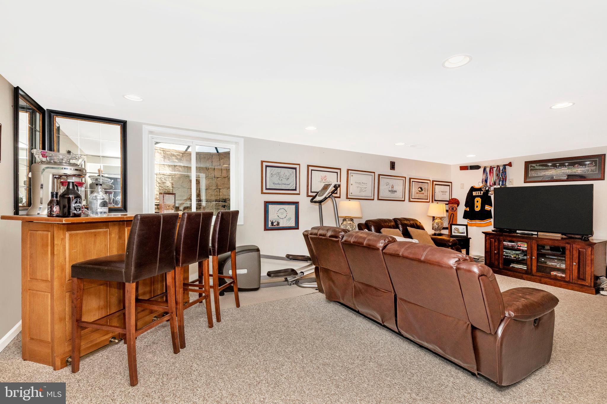 500 Midland Circle Wayne, PA 19087 - Photo 31 of 38 Egress window and Closet