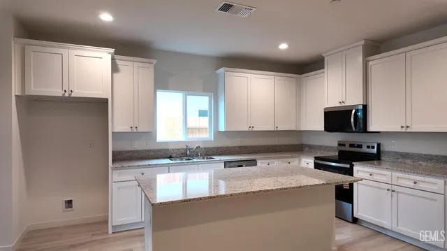 $434,930 | Undisclosed Address, Bakersfield, CA 93307