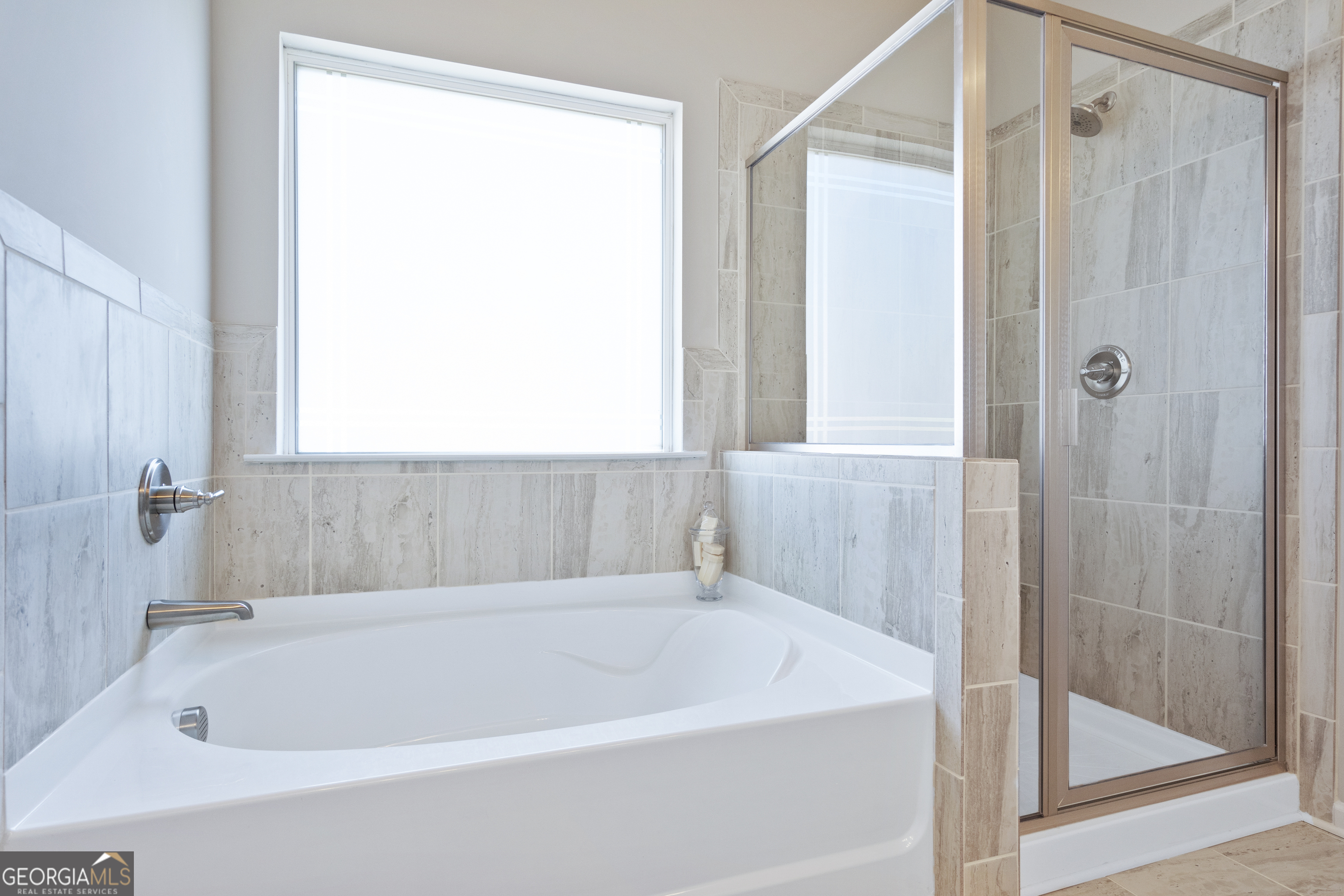 256 Shantz Way, Unit (LOT A45) Byron, GA 31008 - Photo 20 of 25 a white bath tub sitting next to a shower