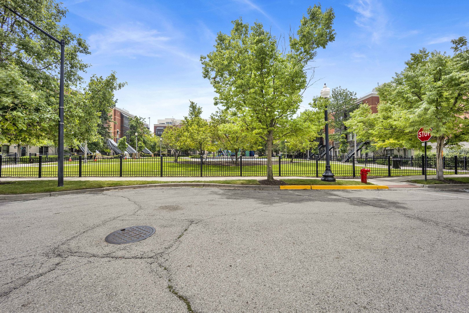 948 West 15th Place, Unit 1B Chicago, IL 60608 - Photo 48 of 59 a view of a park with large trees