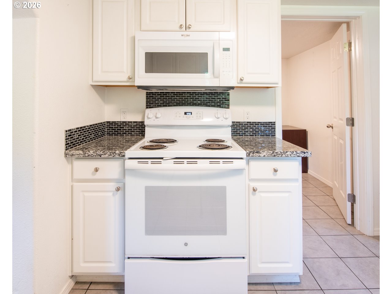 37526 Row River Road Dorena, OR 97434 - Photo 8 of 18