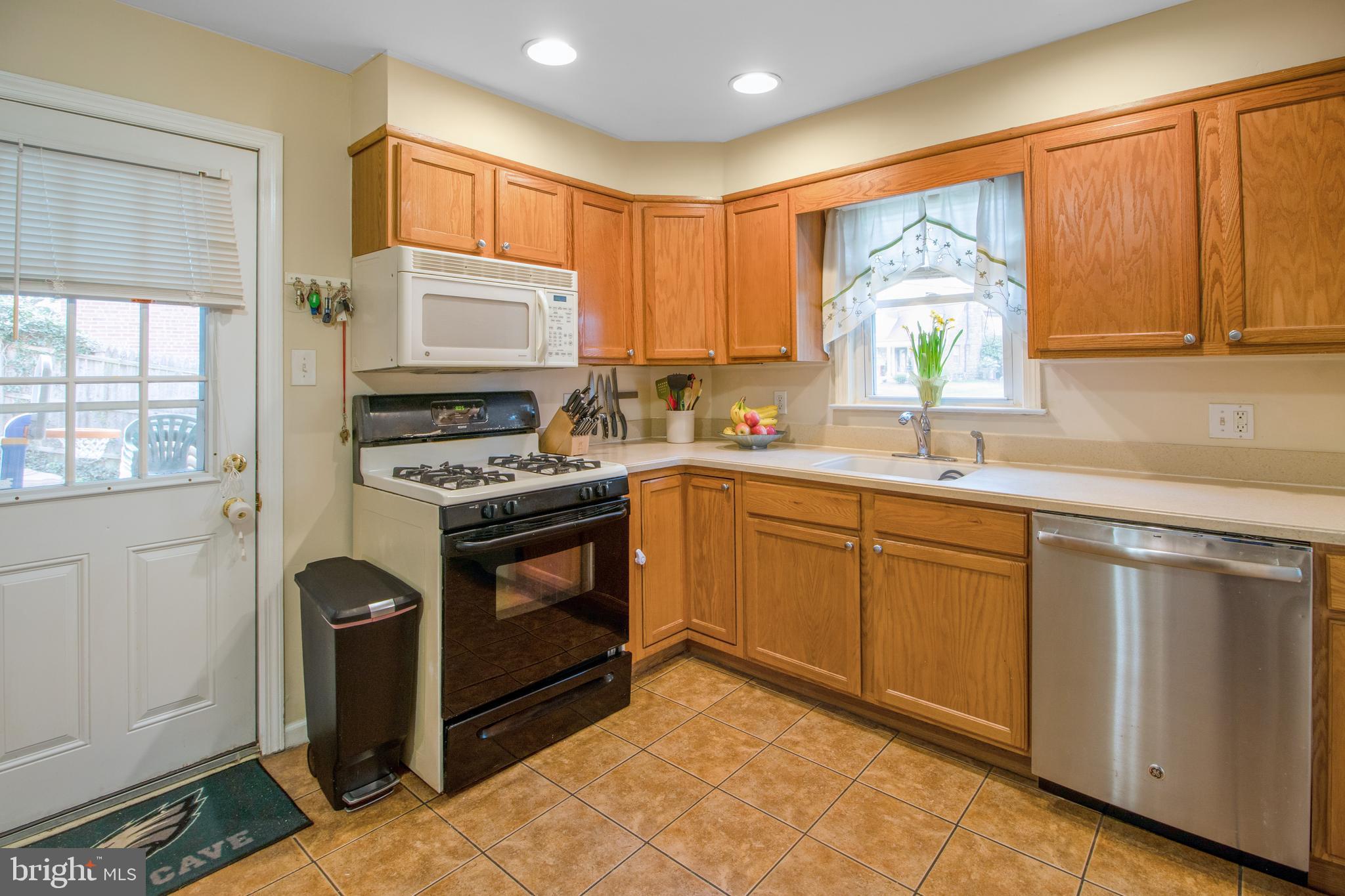 687 Andrew Road Springfield, PA 19064 - Photo 12 of 25