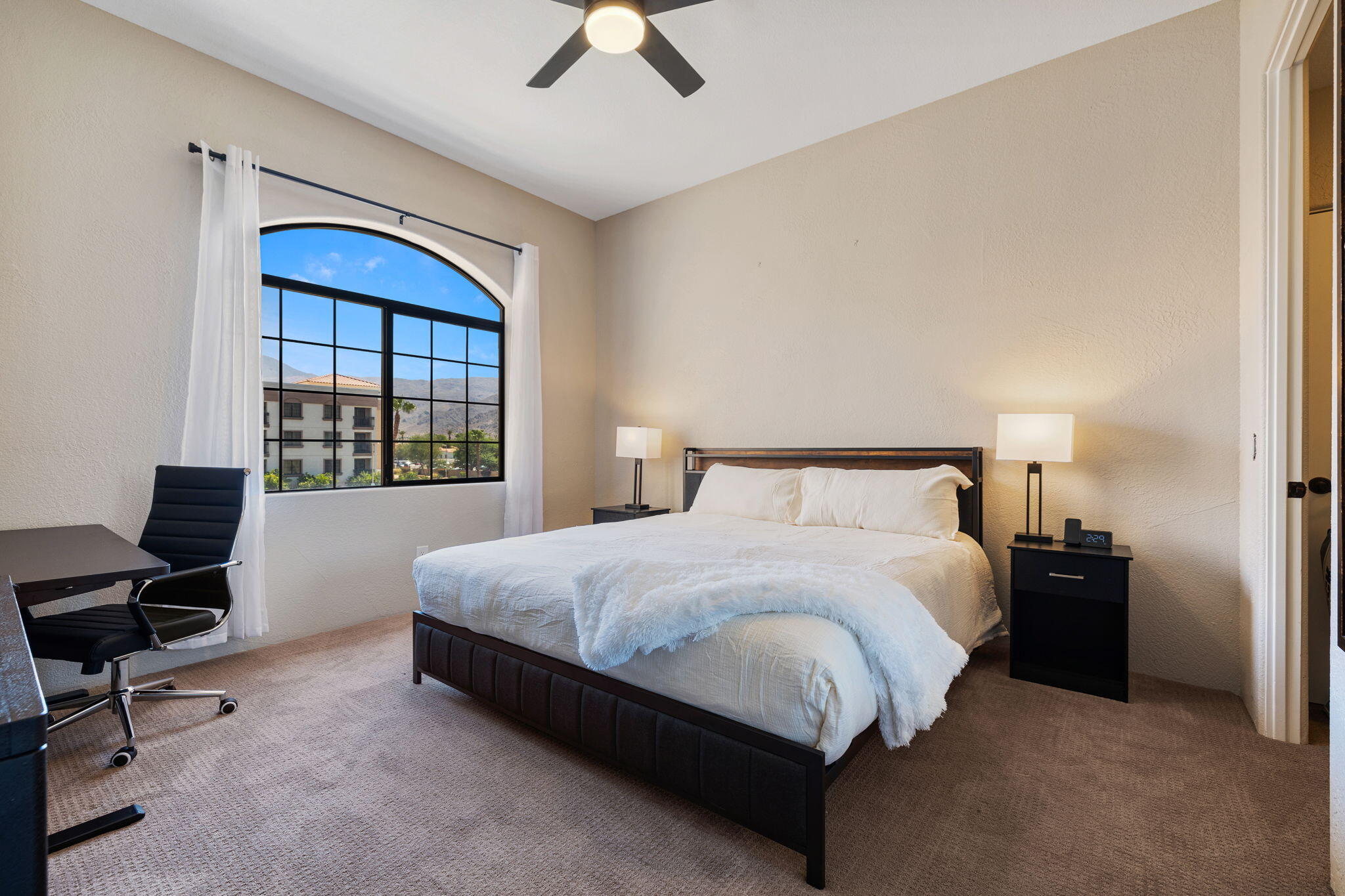 50660 Santa Rosa Plaza, Unit 5 La Quinta, CA 92253 - Photo 11 of 27 26-web-or-mls-8M4A1940