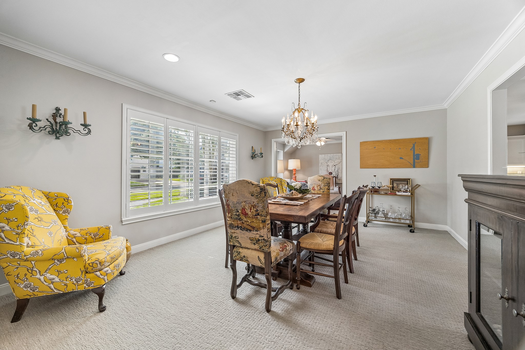 12615 Taylorcrest Road Houston, TX 77024 - Photo 5 of 29 Formal dining, just off the entry.