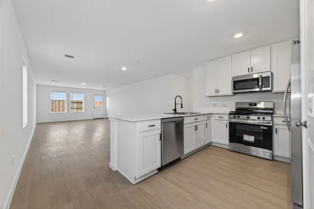 $1,999 | 3081 Majestic Sunrise Drive, Katy, TX 77493