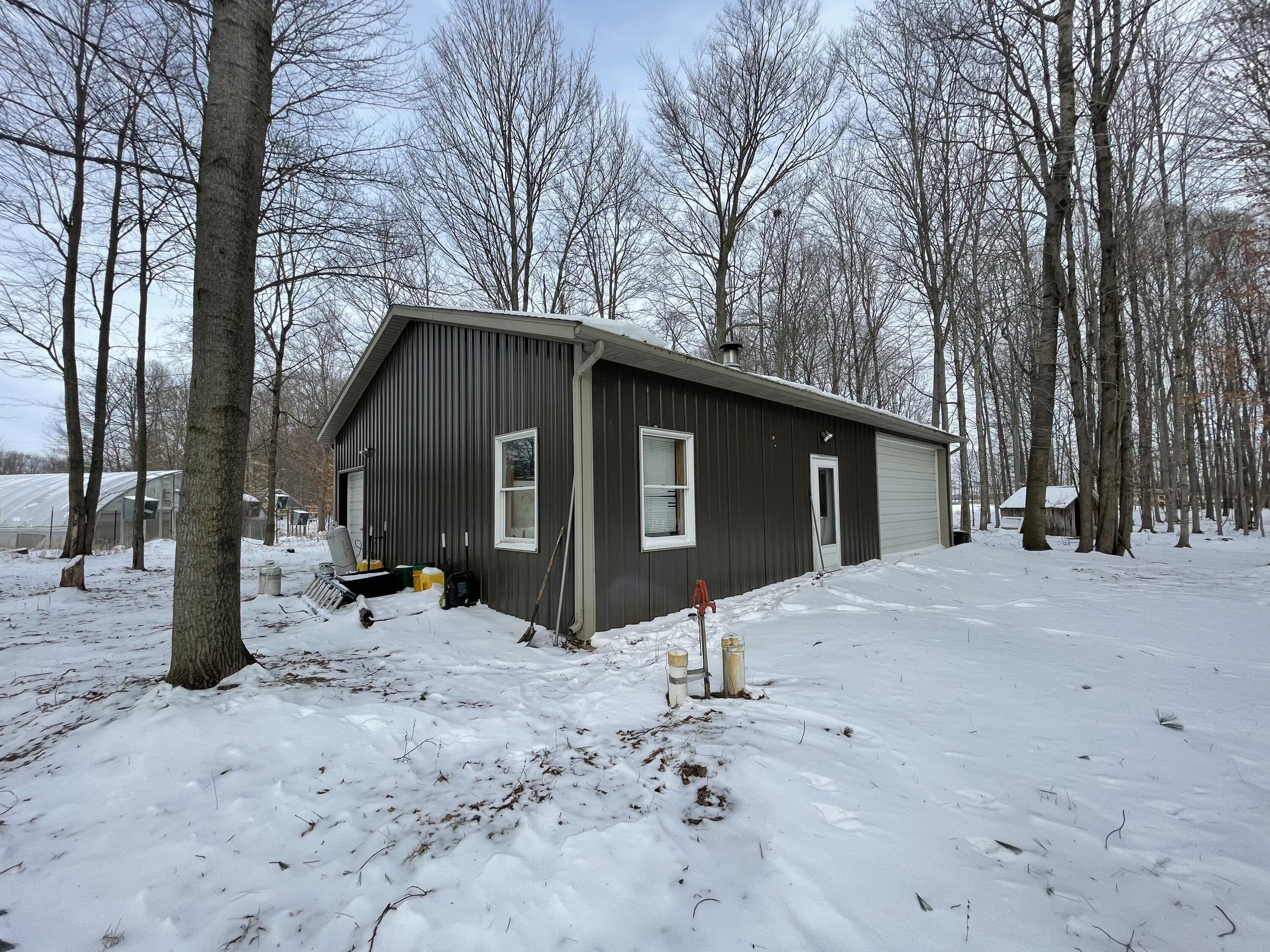 3492 Miner Road Crystal, MI 48818 - Photo 4 of 81 4