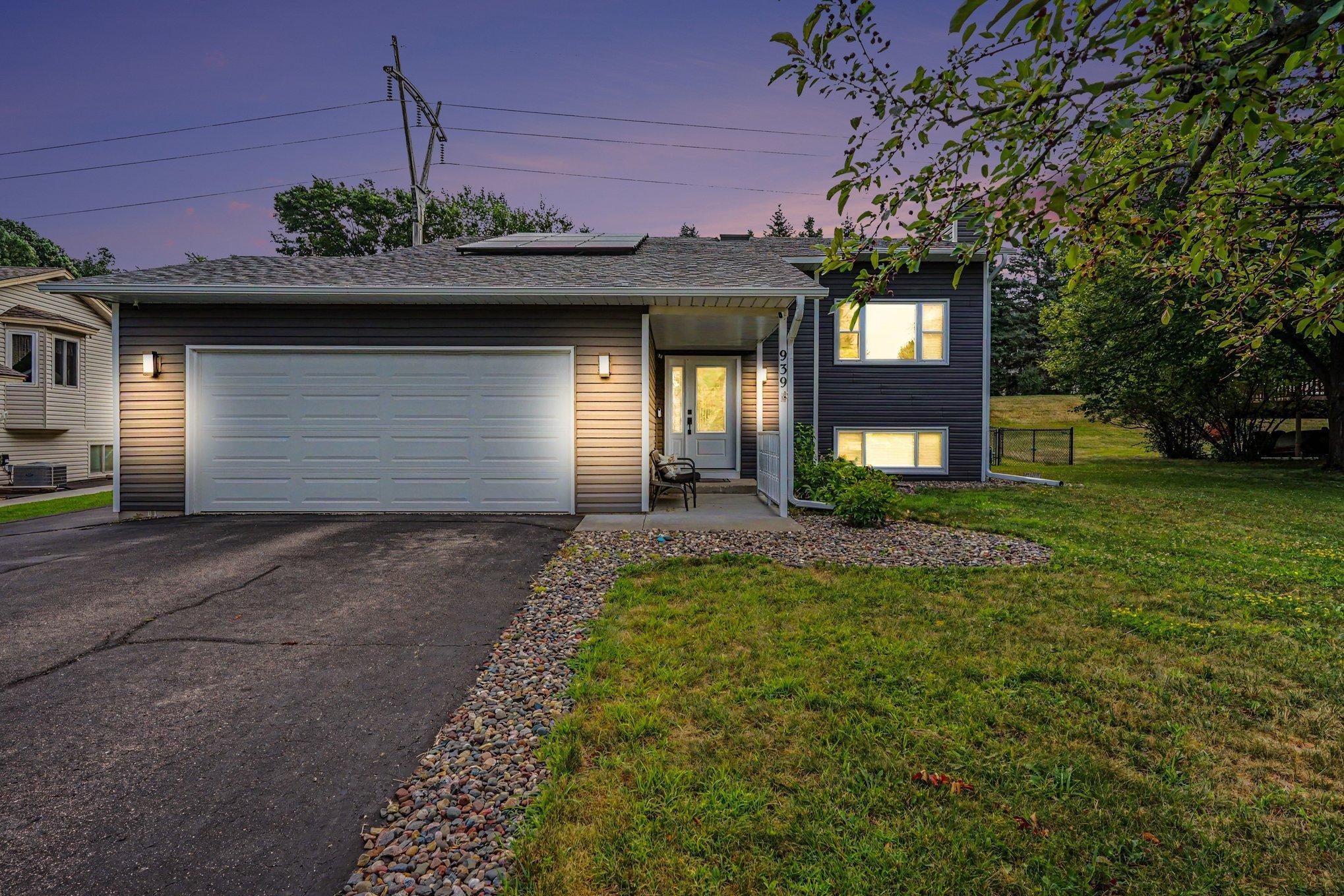 939 Savannah Road Eagan, MN 55123 - Photo 1 of 23 Gallery Image 1