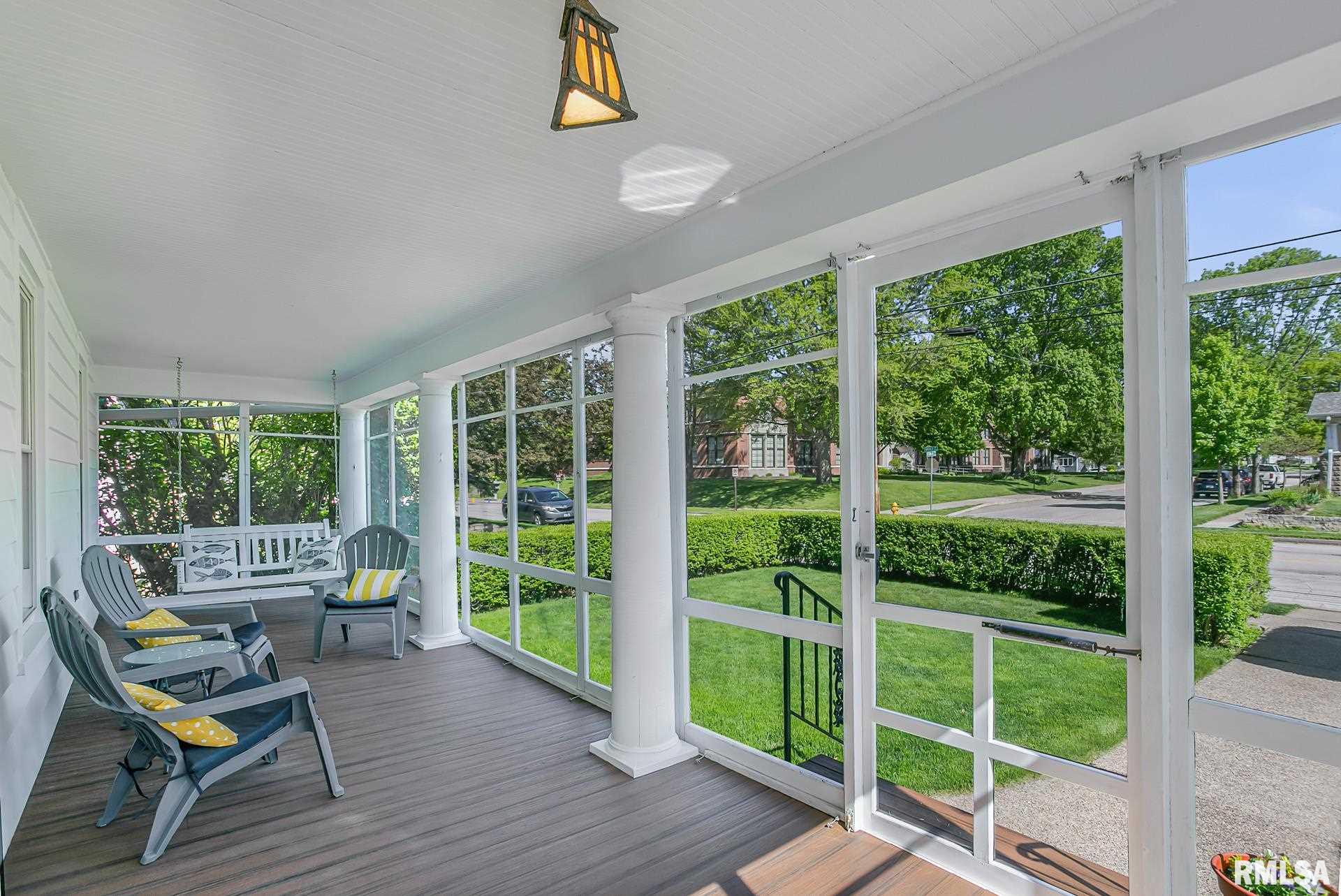 2655 Middle Road Davenport, IA 52803 - Photo 8 of 35 Gallery Image 8