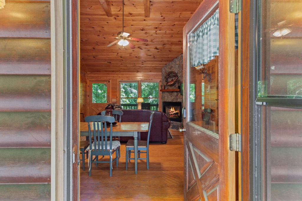 166 Lake Ridge Drive Blue Ridge, GA 30513 - Photo 4 of 45 Gallery Image 4