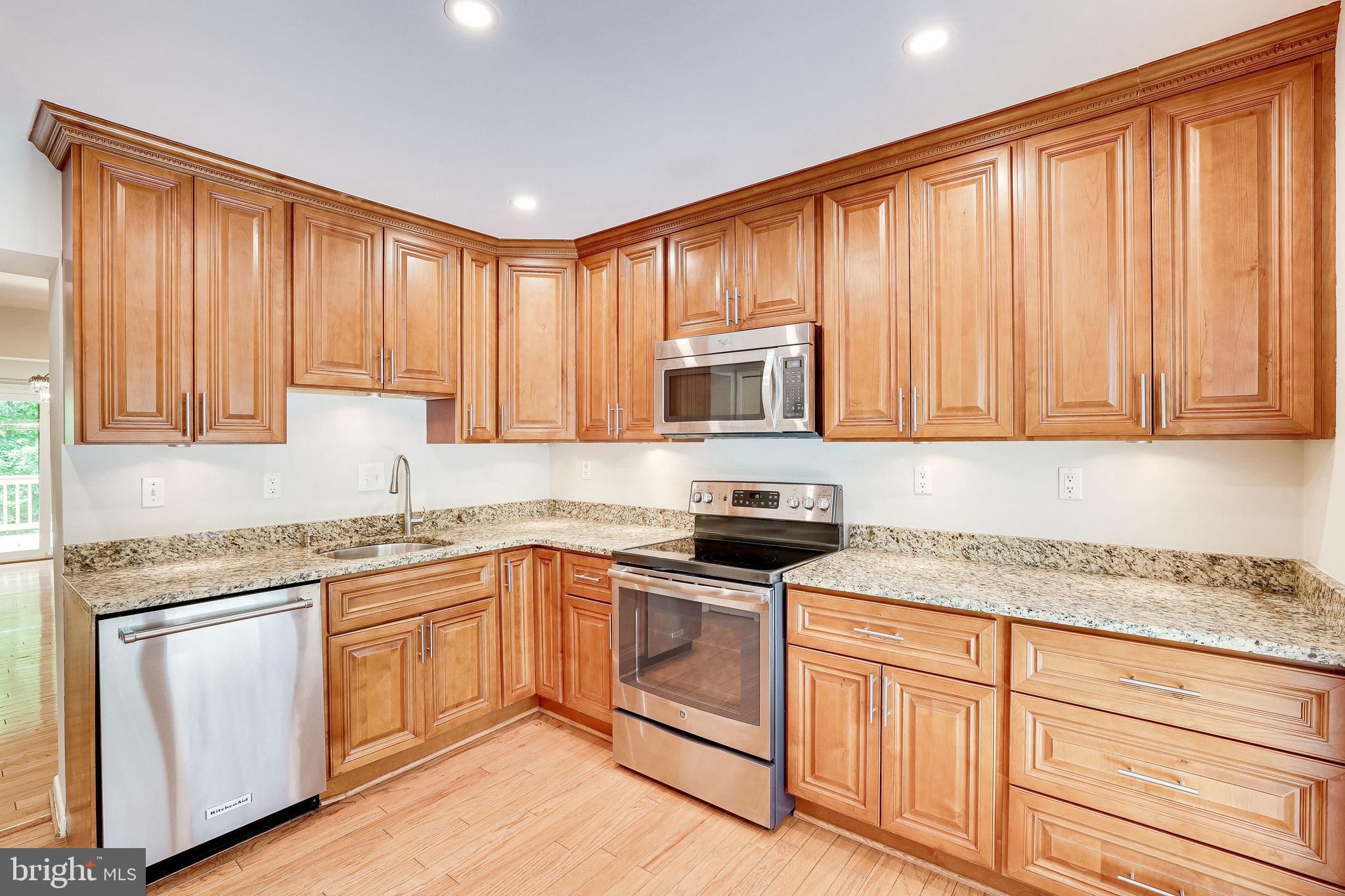 1600 Valencia Way Reston, VA 20190 - Photo 23 of 74