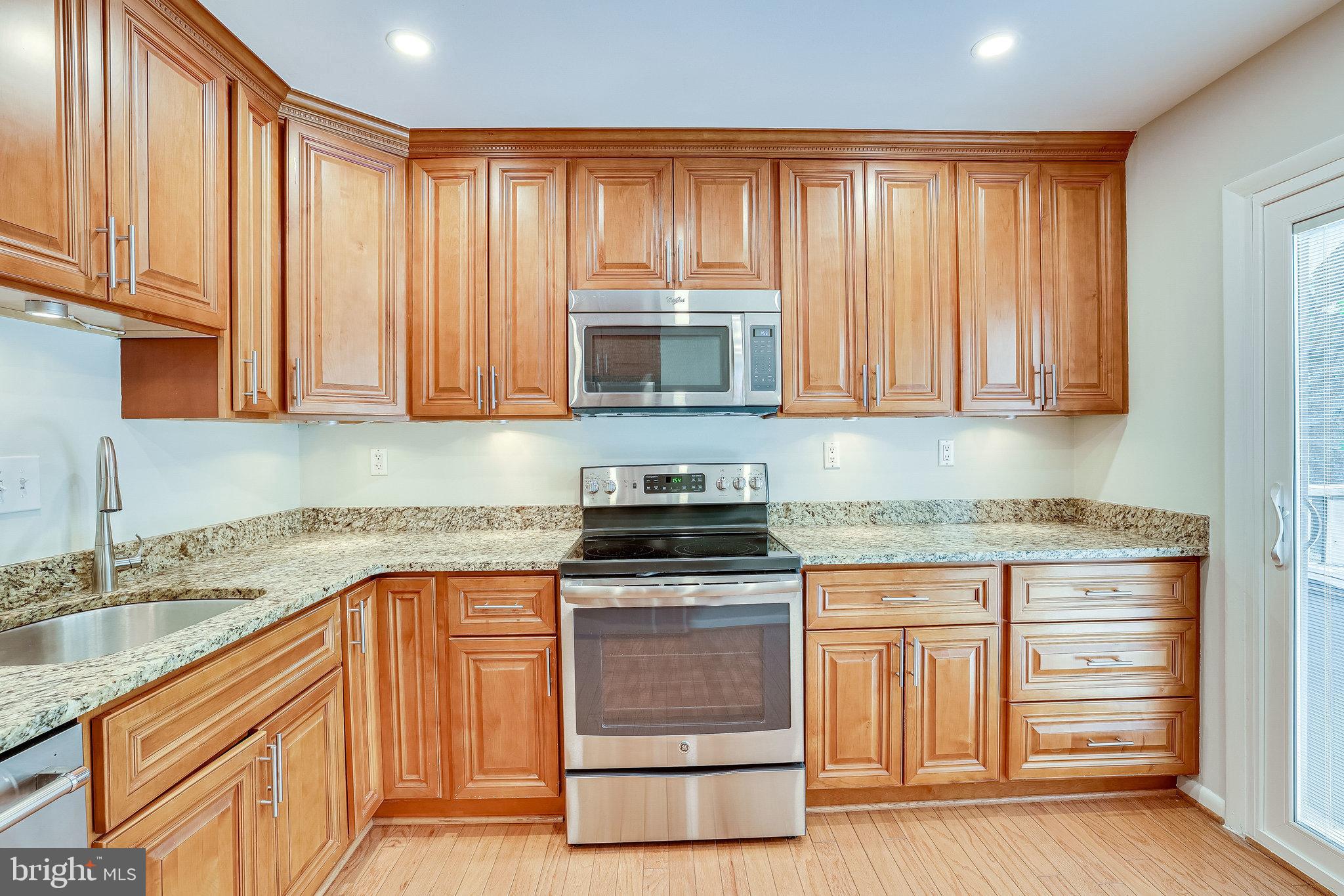 1600 Valencia Way Reston, VA 20190 - Photo 27 of 74