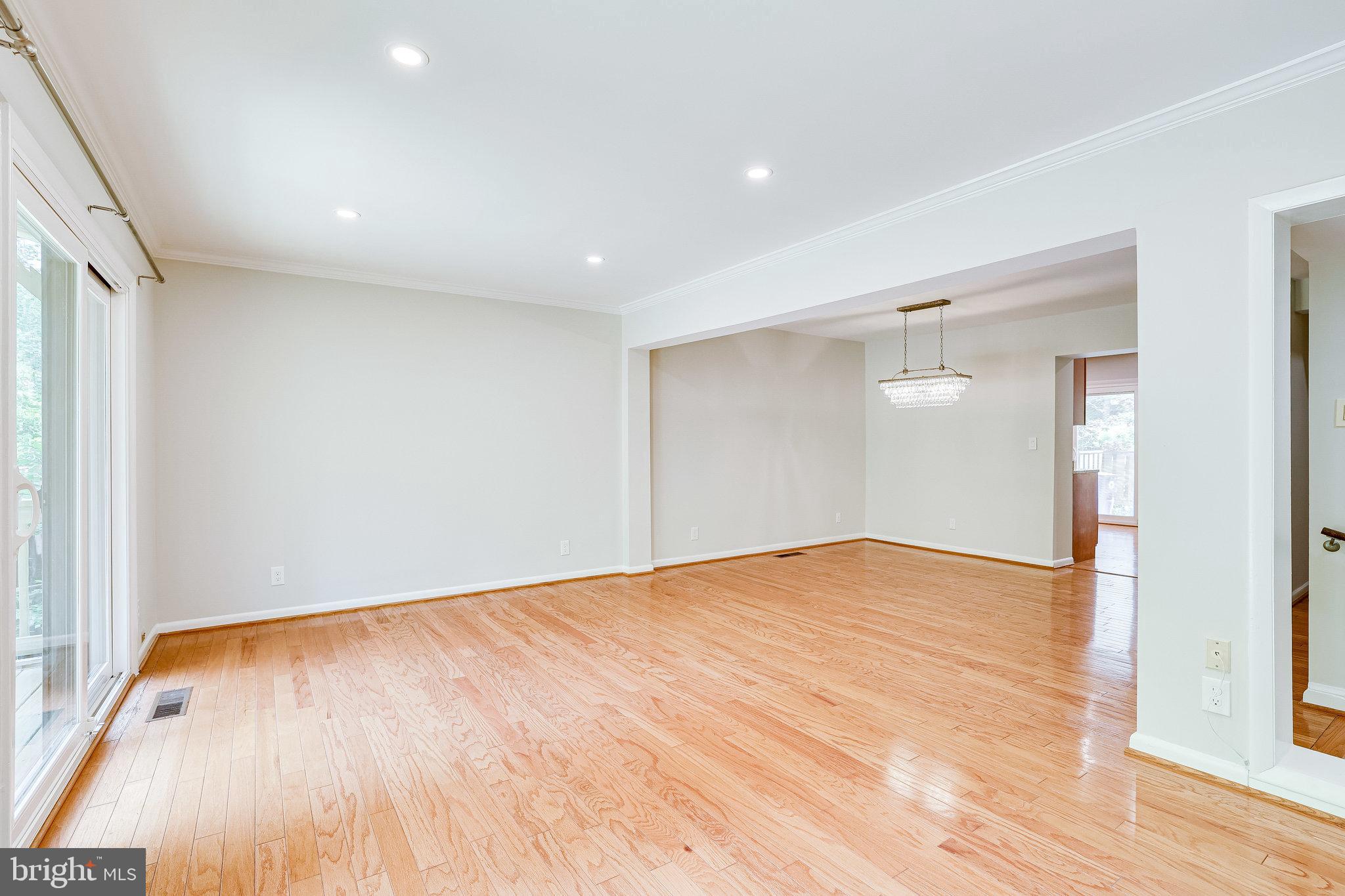 1600 Valencia Way Reston, VA 20190 - Photo 31 of 74