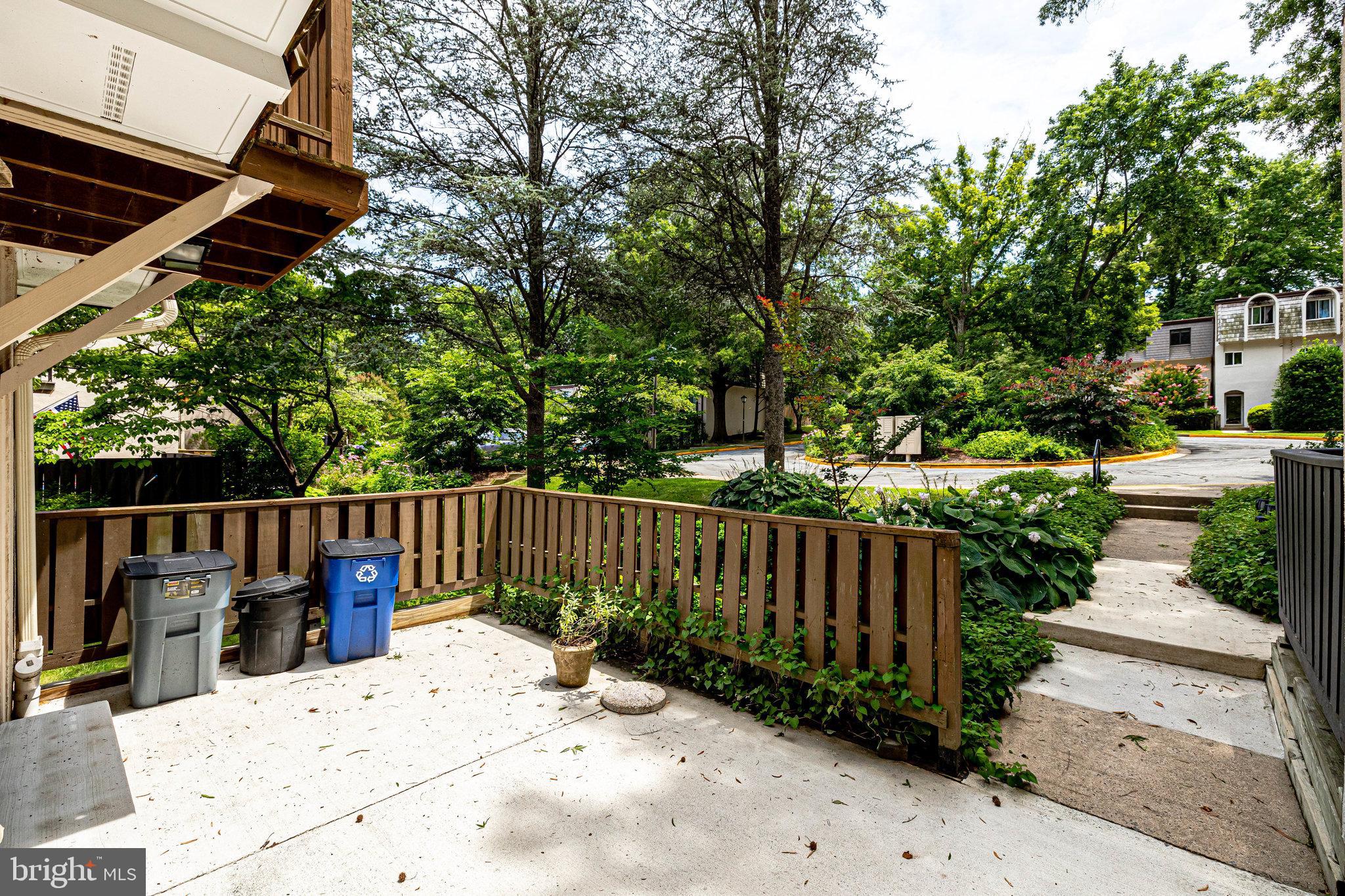 1600 Valencia Way Reston, VA 20190 - Photo 7 of 74