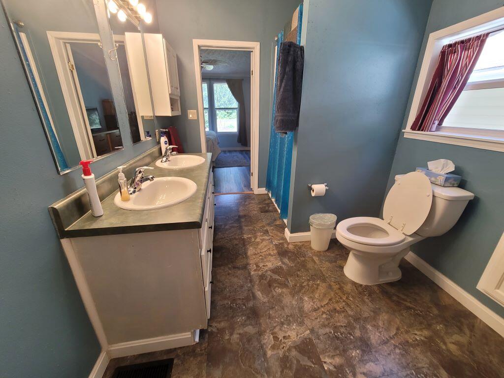 551 Hanson Road South China, ME 04358 - Photo 22 of 22 Primary Bath