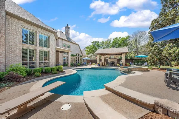 $1,500,000 | 2308 Hawthorne Avenue, Colleyville, TX 76034