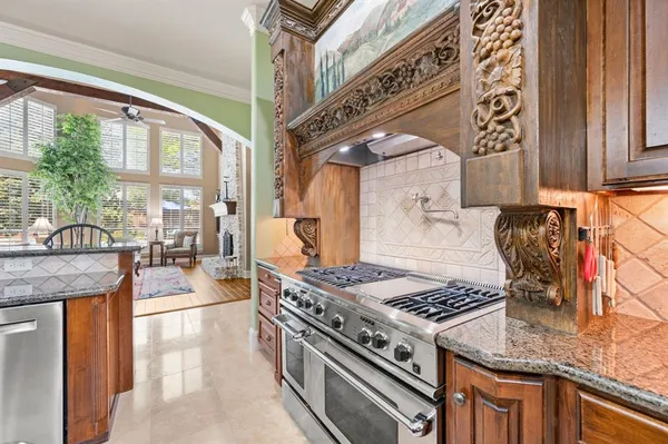 $1,500,000 | 2308 Hawthorne Avenue, Colleyville, TX 76034