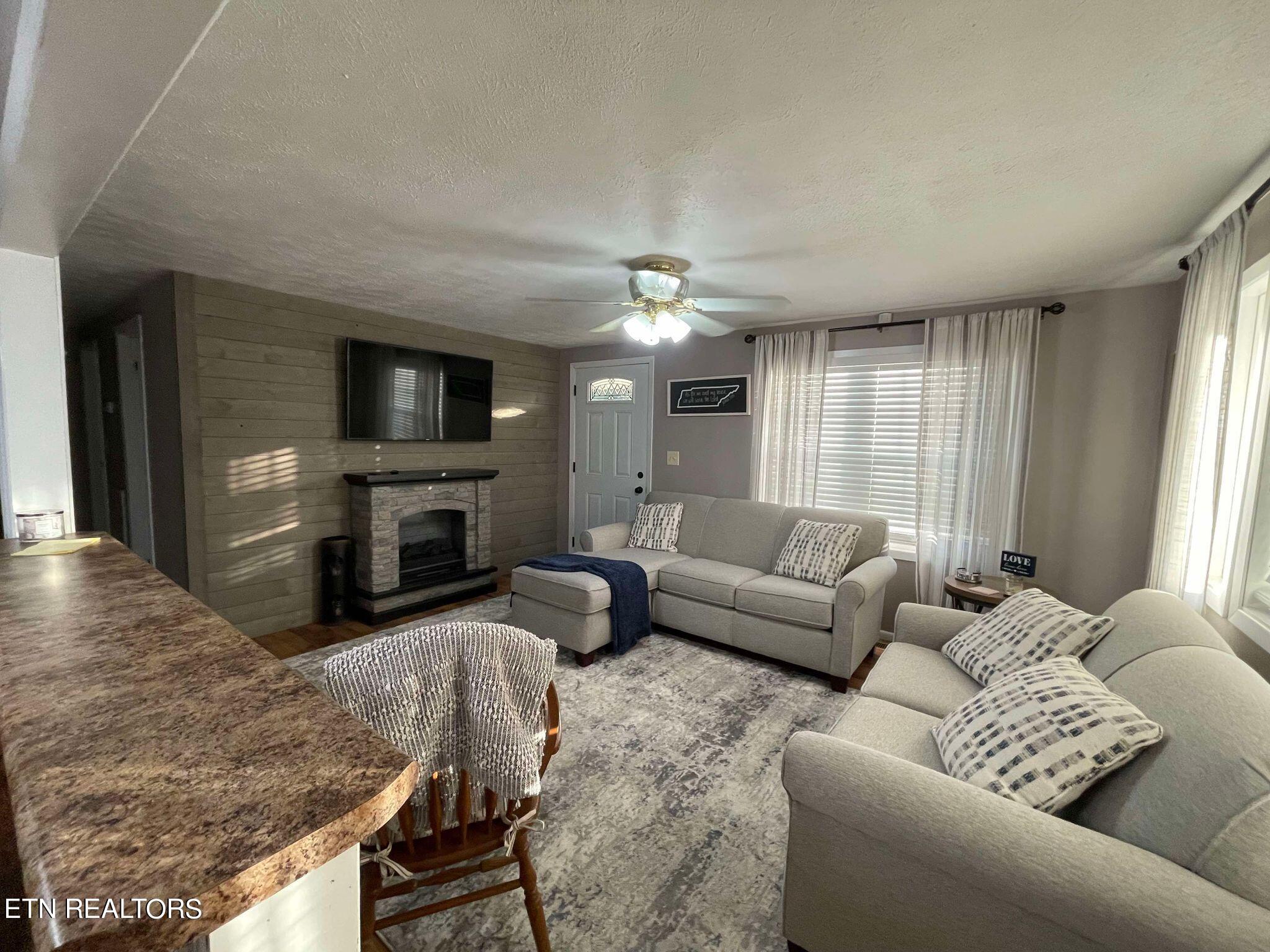 613 Pine Hill Road Tazewell, TN 37879 - Photo 11 of 19 462207929_507841942095674_19202662423098