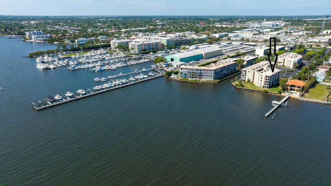 896 North Federal Hwy Unit 323