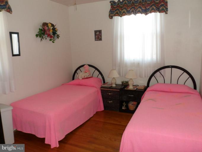 6939 Fieldcrest Road Baltimore, MD 21215 - Photo 11 of 18 Bedroom