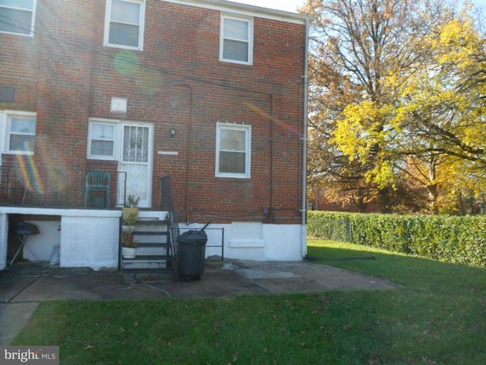 6939 Fieldcrest Road Baltimore, MD 21215 - Photo 3 of 18 Exterior (Rear)