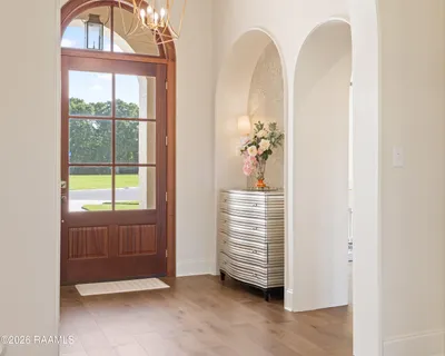 $900,000 | 201 Greyford Drive, Lafayette, LA 70503