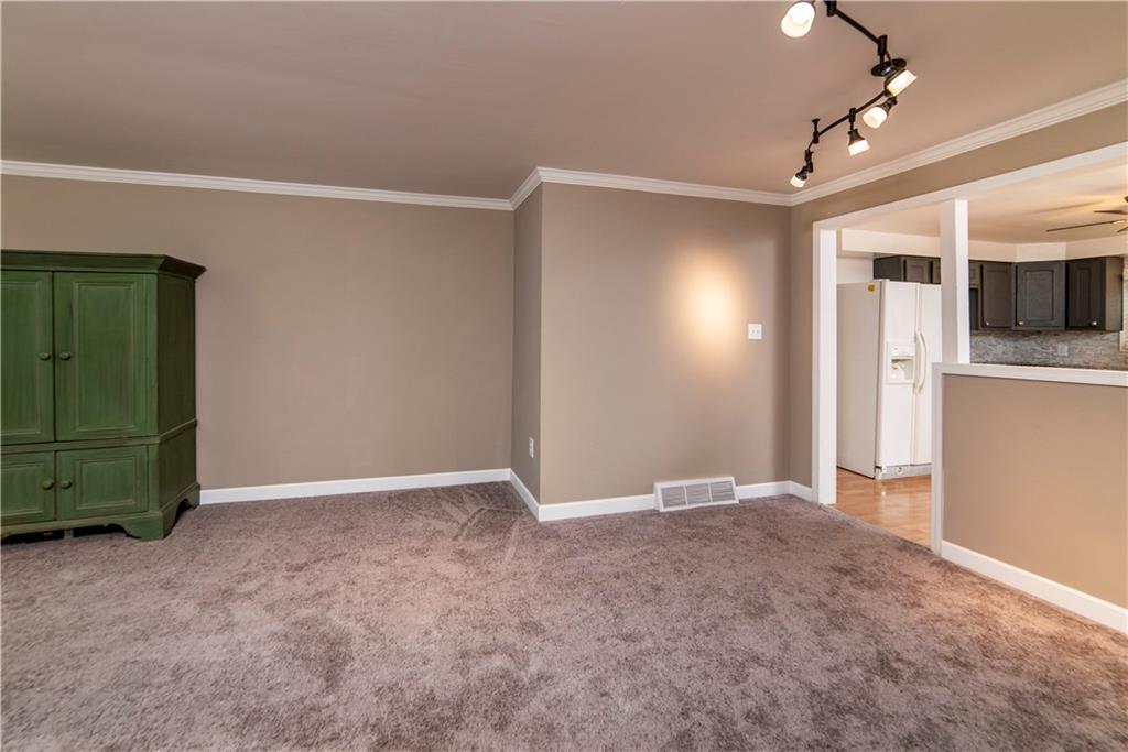 545 Benjamin Street Tarentum, PA 15084 - Photo 8 of 17 Gallery Image 8