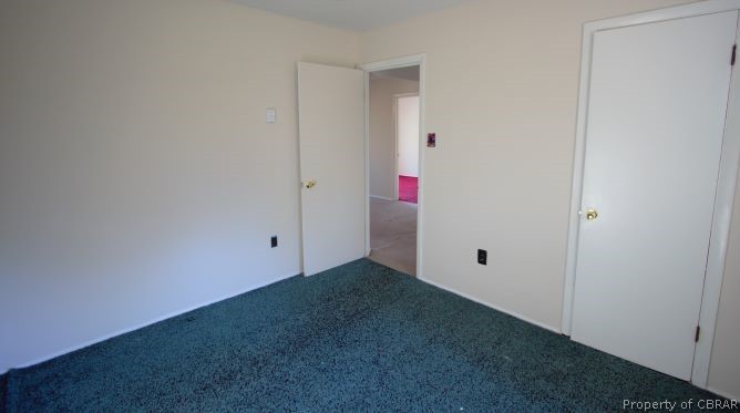 9128 Indian Road Gloucester, VA 23061 - Photo 15 of 27