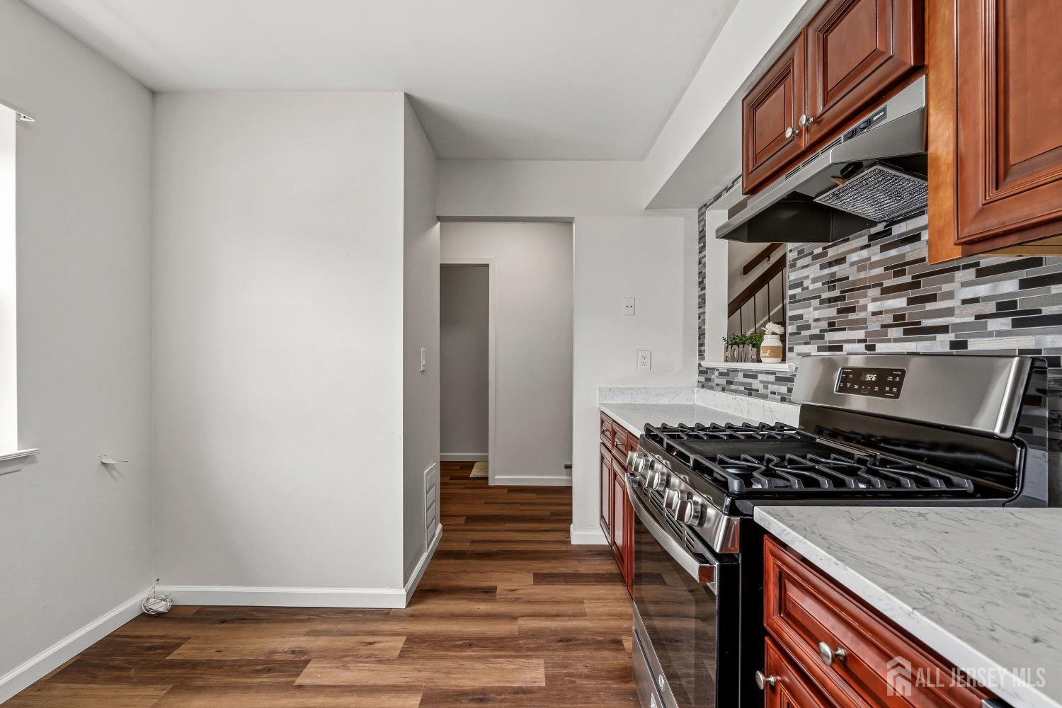 8401 Hana Road Edison, NJ 08817 - Photo 5 of 45