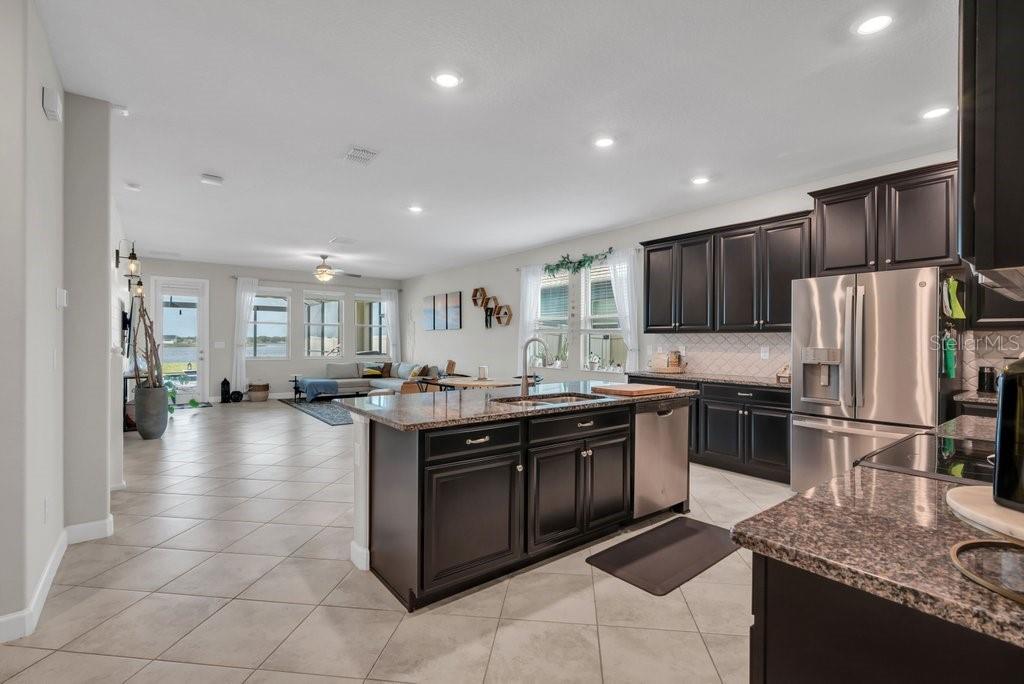11432 Freshwater Ridge Drive Riverview, FL 33569 - Photo 9 of 62 Gallery Image 9