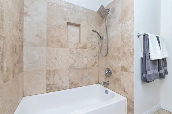 $716,000 | 1720 Ardmore Avenue, Unit 212, Hermosa Beach, CA 90254