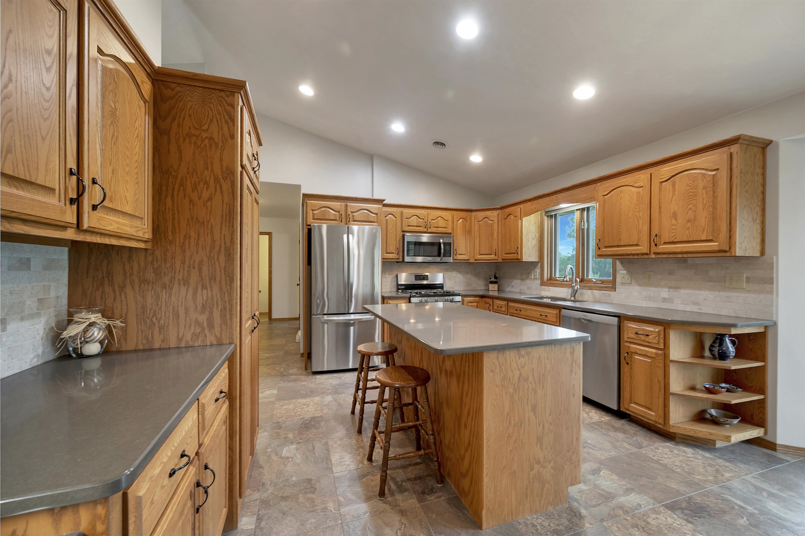 3605 Solitude Road De Pere, WI 54115 - Photo 17 of 58