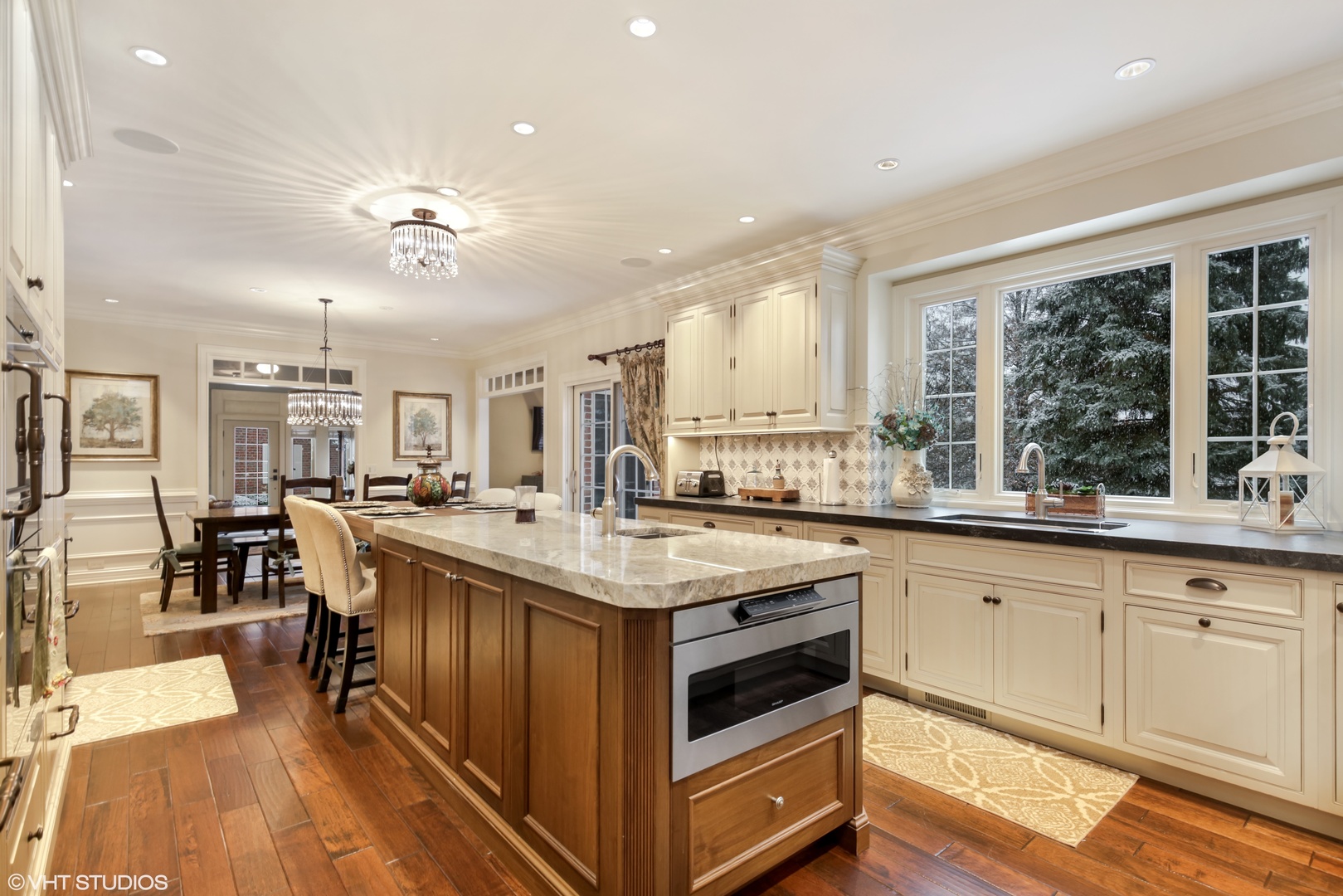 33W870 Fletcher Road St. Charles, IL 60174 - Photo 5 of 56