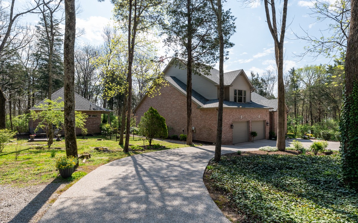 4659 Cairo Bend Road Lebanon, TN 37087 - Photo 3 of 45 a view of a park that has a tree in it