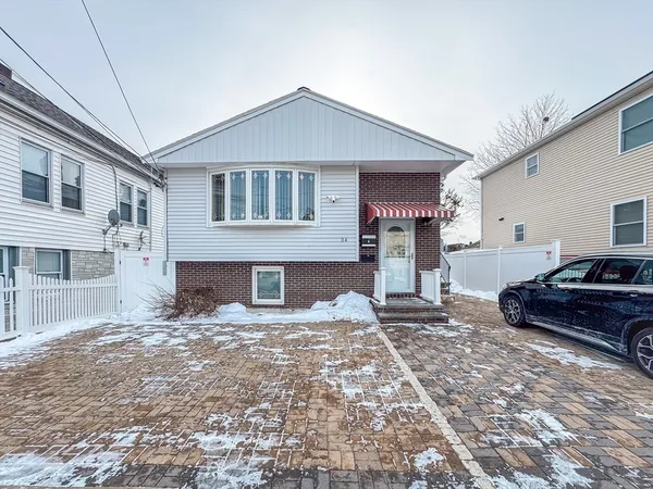 $4,000 | 34 Rumney Road, Unit 1, Revere, MA 02151
