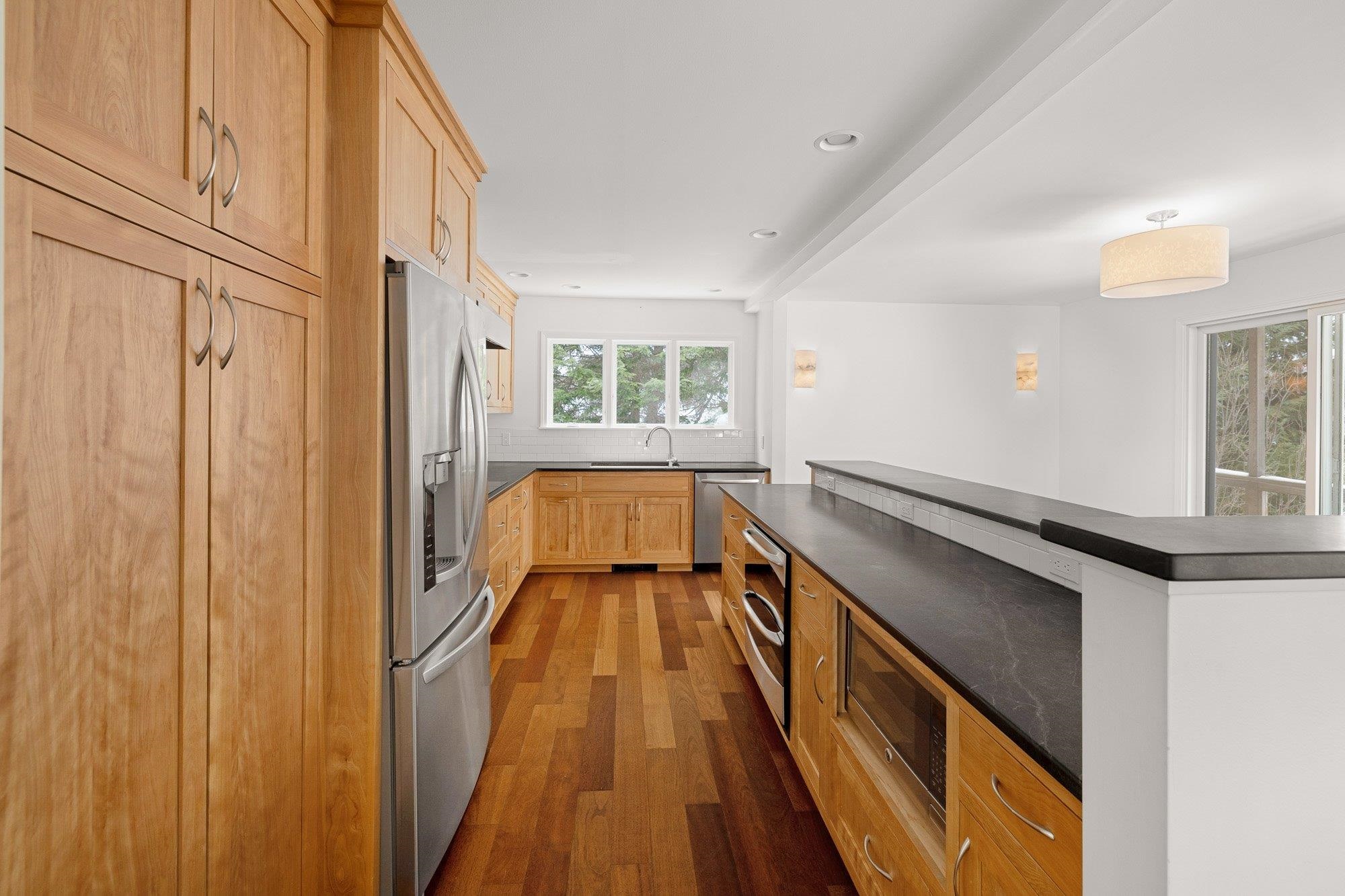 4210 Harbor Road Shelburne, VT 05482 - Photo 12 of 57