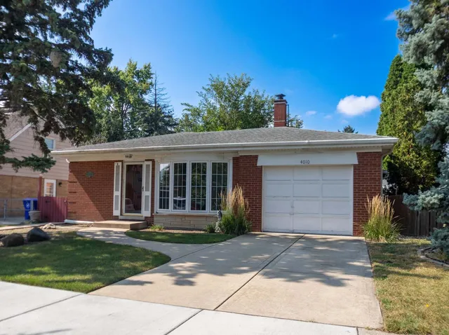 $325,500 | 4010 Fern Avenue, Lyons, IL 60534