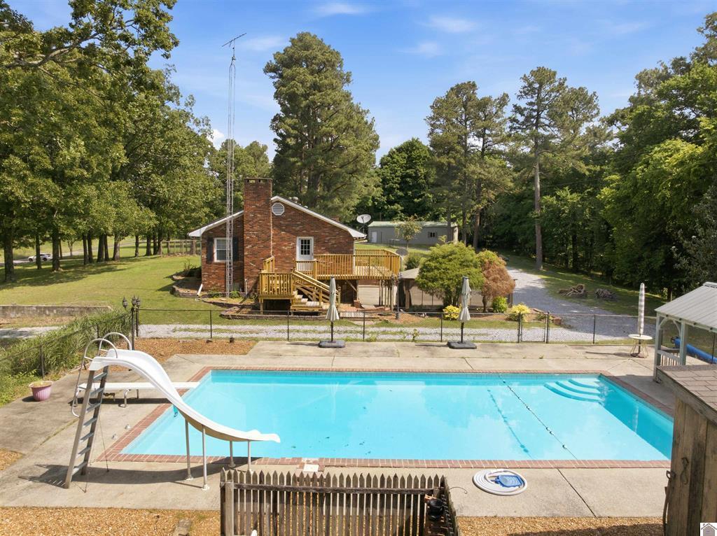 948 Kendall Road Mayfield, KY 42066 - Photo 10 of 39 136842-76eb1056-b82a-4e6b-8046-855a051b5