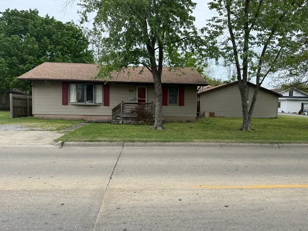 $139,000 | 24 West Sloan Street, Harrisburg, IL 62946